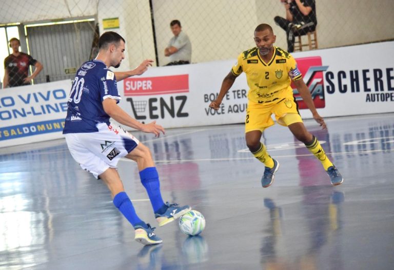 Joaçaba Futsal é superado pela Assoeva pela Liga Nacional
