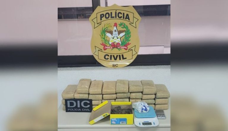 Quatro pessoas são presas em operação contra o tráfico de drogas em Videira