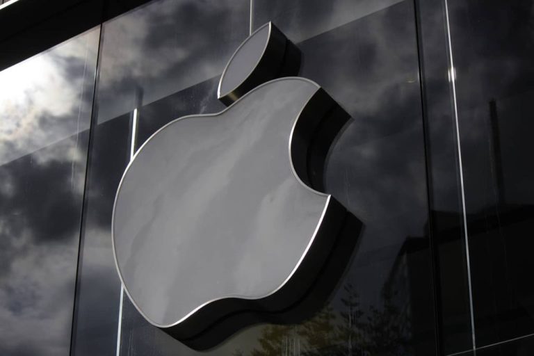TIM e Apple fecham acordo no Brasil e iPhone é vendido pela metade do preço