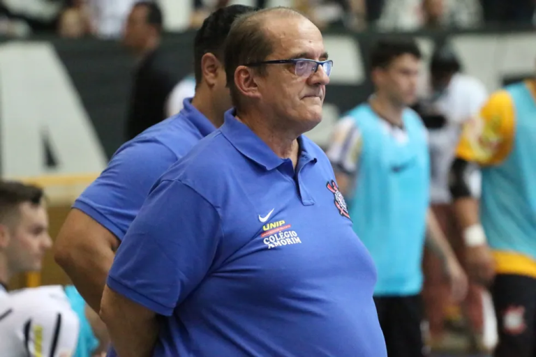 Morre Fernando Ferretti, técnico multicampeão no futsal