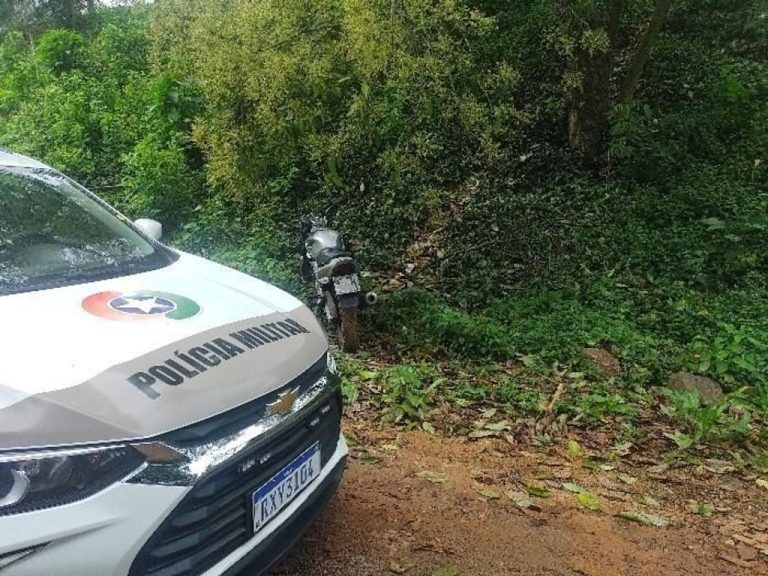 PM recupera motocicleta furtada em Herval d’Oeste