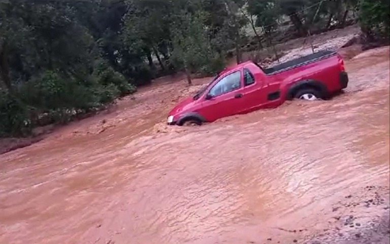 Vídeo: Chuva volta a causar estragos em Rio das Antas