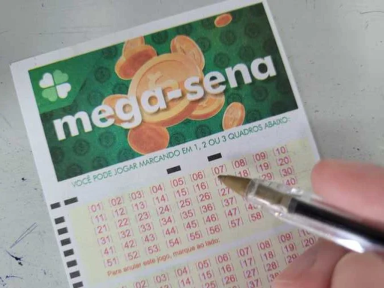 Mega-Sena: Prêmio principal acumula, mas apostas de Joaçaba e região levam prêmios na quadra