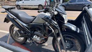 Homens assaltam padaria em Joaçaba e um deles é preso em seguida pela PM