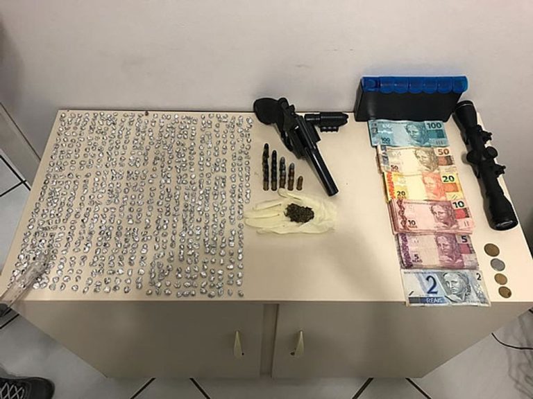 Quatro pessoas envolvidas com o tráfico de drogas em Fraiburgo são condenadas a pedido do Ministério Público