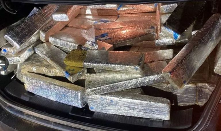 PRF apreende mais de 360 quilos de maconha em Chapecó