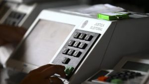 Candidatos e partidos prestam contas à Justiça Eleitoral a partir desta segunda-feira