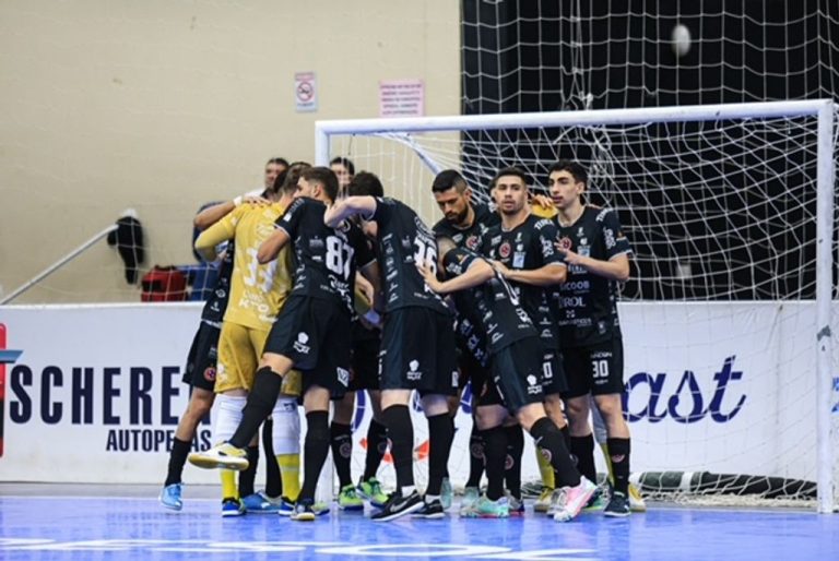Joaçaba Futsal vence o Tubarão e confirma classificação às quartas de final da Série Ouro