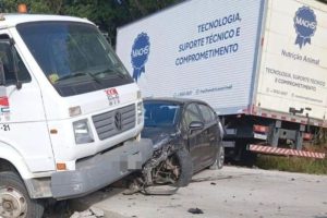 Engavetamento envolvendo sete veículos deixa vários feridos em SC (fotos/vídeo)